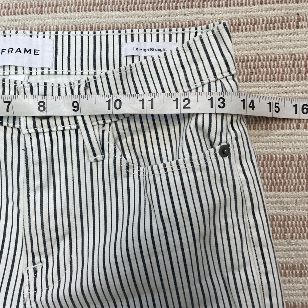 * | FRAME | Le High Straight Jeans. Size 26. - Picture 7 of 12